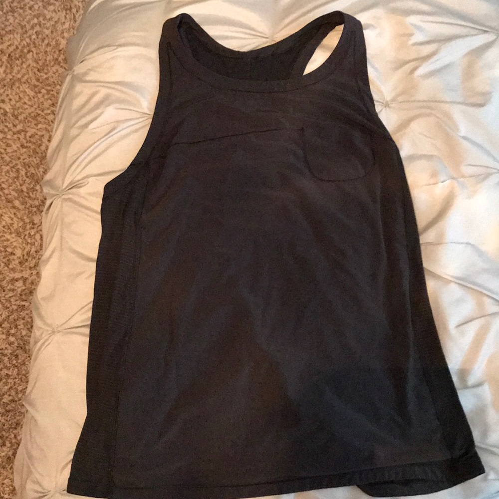 Black lululemon tank with open back